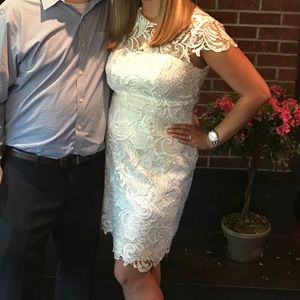 Decode 1.8, White Lace, Key-Hole Back Dress